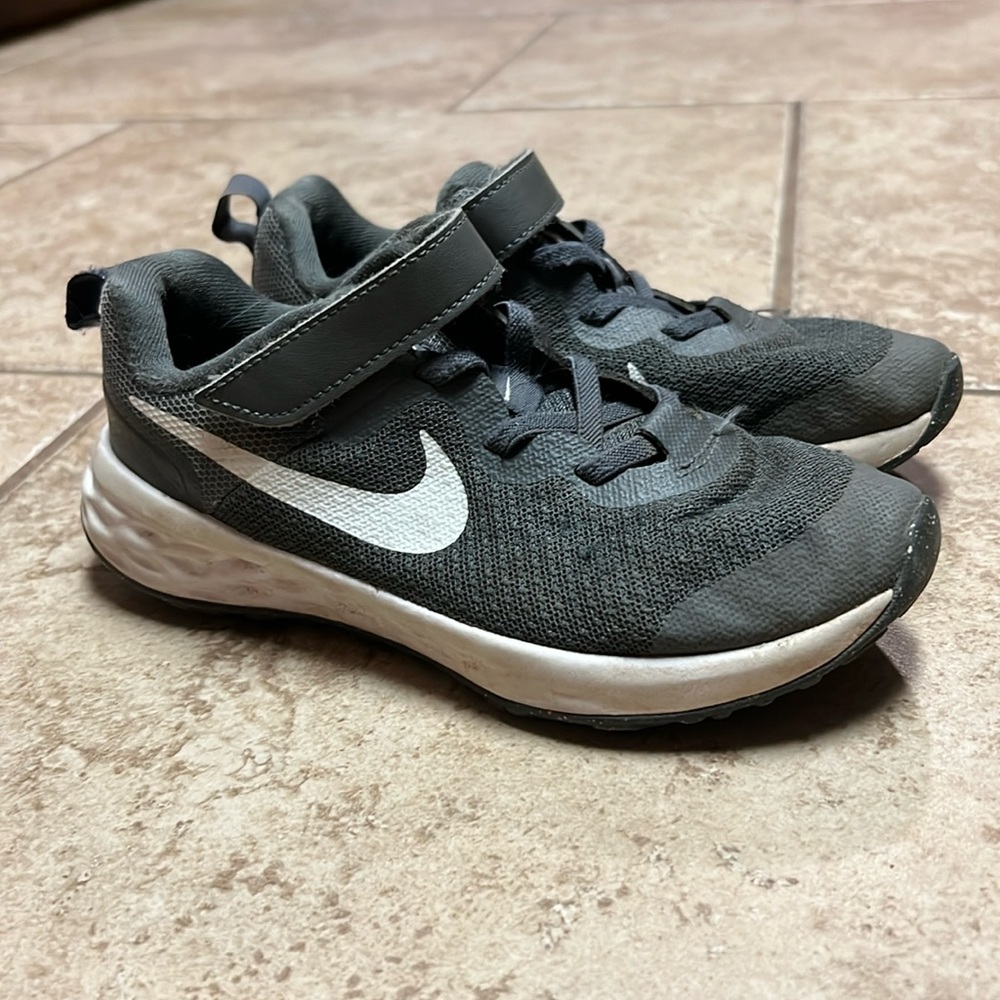 Boys Nike Running Shoes